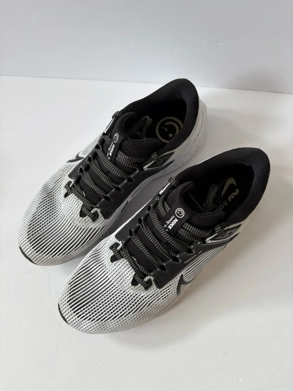 Nike Pegasus‎ 10.5 Black/White Women's Running Shoe DV3854-004 Athletic Sneakers